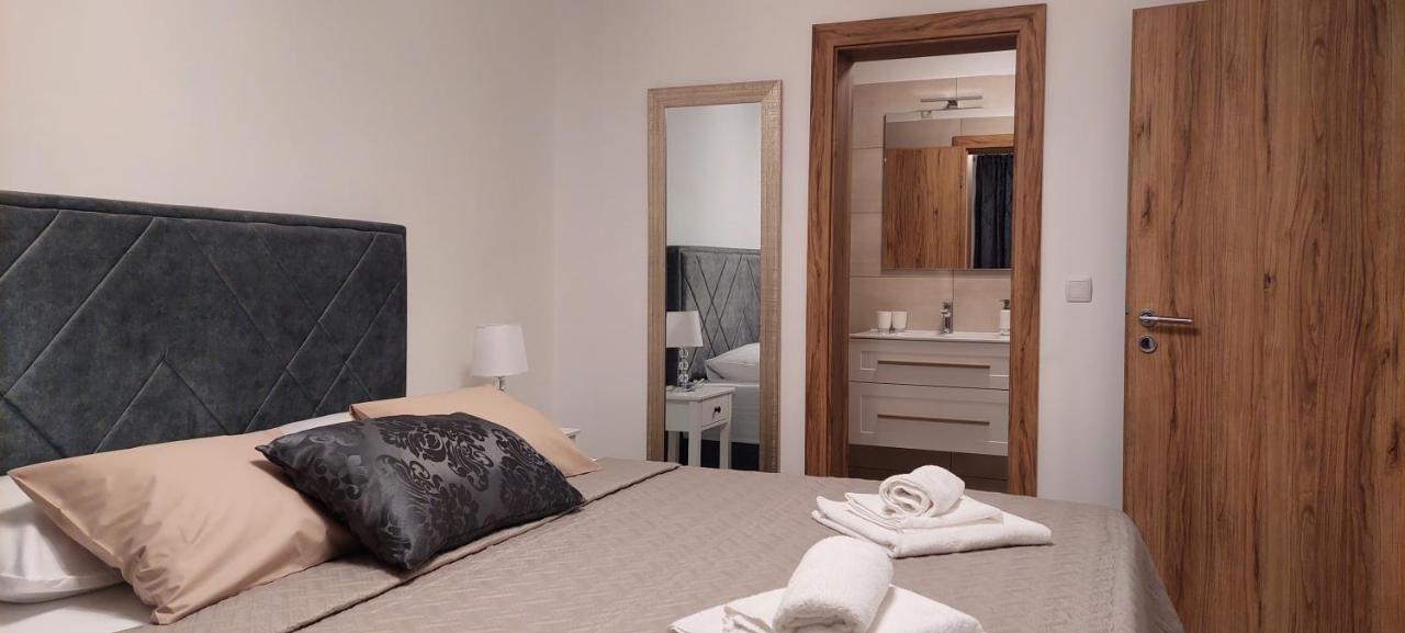 Holiday Apartments Cecilija Supetarska Draga Bagian luar foto