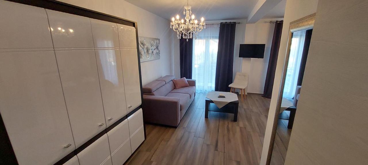 Holiday Apartments Cecilija Supetarska Draga Bagian luar foto